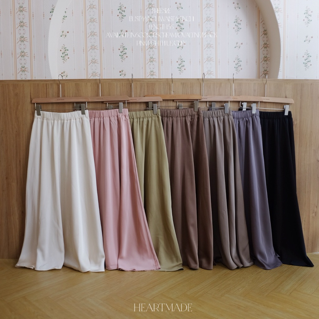 (B24) Mone’ Satin Skirt🫧🤍 (สินค้าพร้อมส่ง) กระโปรงซาตินทรงเอบานย้วยเอวสม๊อค