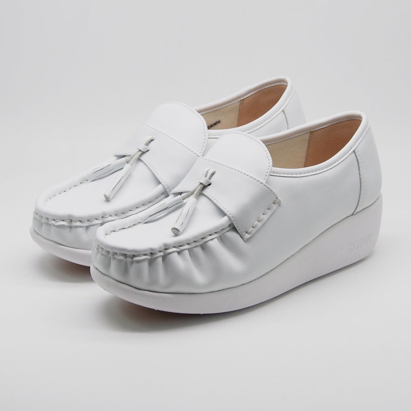 SOFIT รองเท้าหนัง Microfiber รุ่น SN822MWHN สีขาว