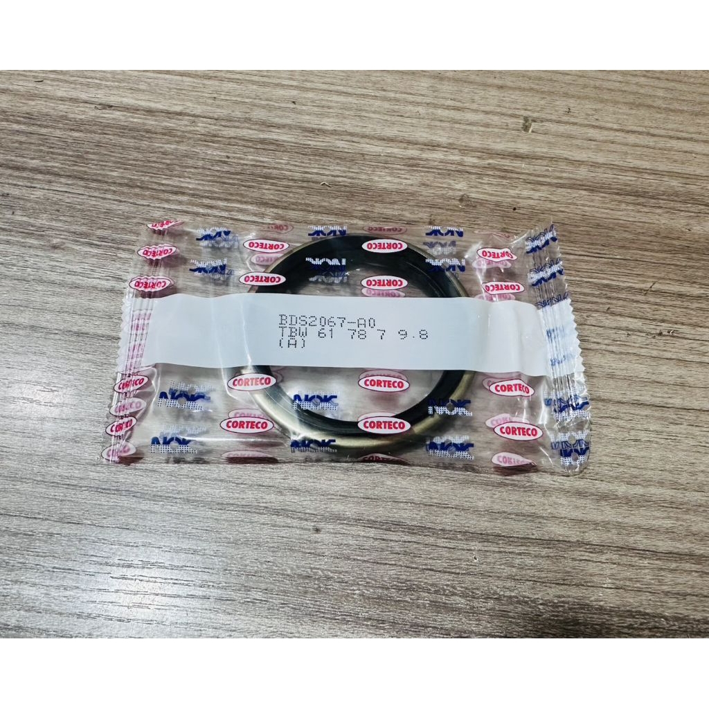 NOK ซีลล้อหน้า วีโก้ อินโนยว่า TOYOTA Vigo 2WD (ไม่ยกสูง) ,Innova ขนาด 61-78-7