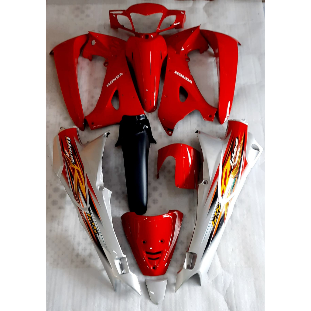 ชุดสีเวฟ 125R เเดงเทา เต็มคันรวมอกไก่ ราคาเบาๆ งานเกรด A ประกอบสนิท ( ABS ) รับประกัน สีสวยเงางาม