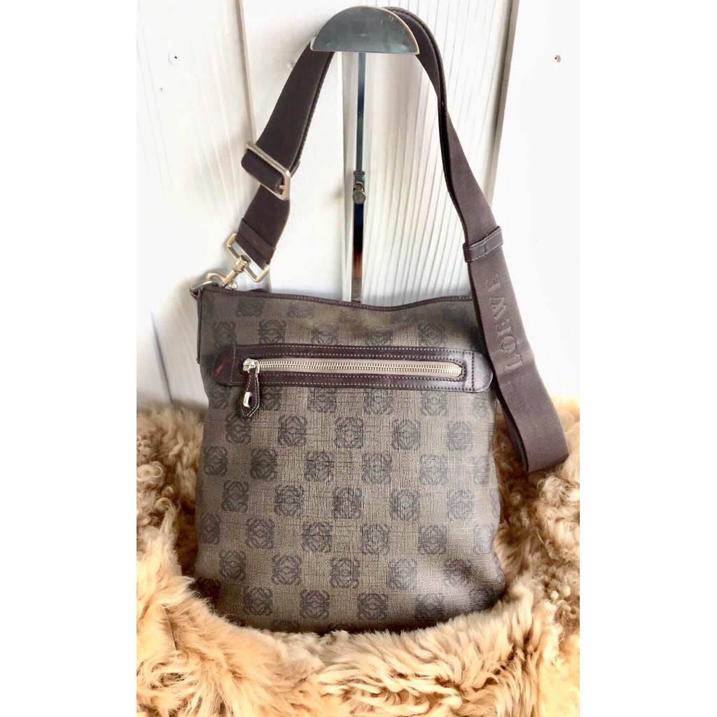 LOEWE  CROSSBODY BAGS กระเป๋าโลเอเว่