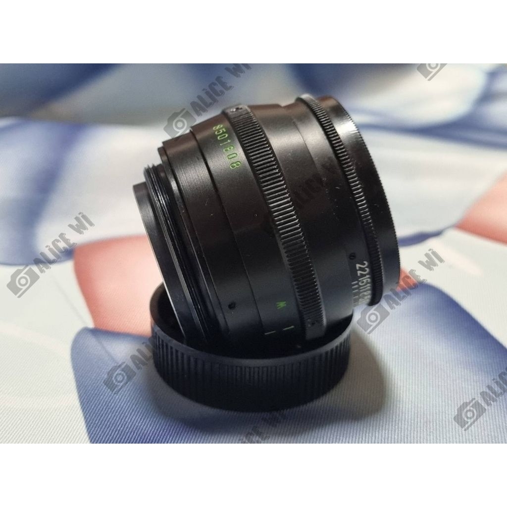 เลนส์มือหมุน	Jupiter-8 (ЮПИТЕР-8) 50mm f/2