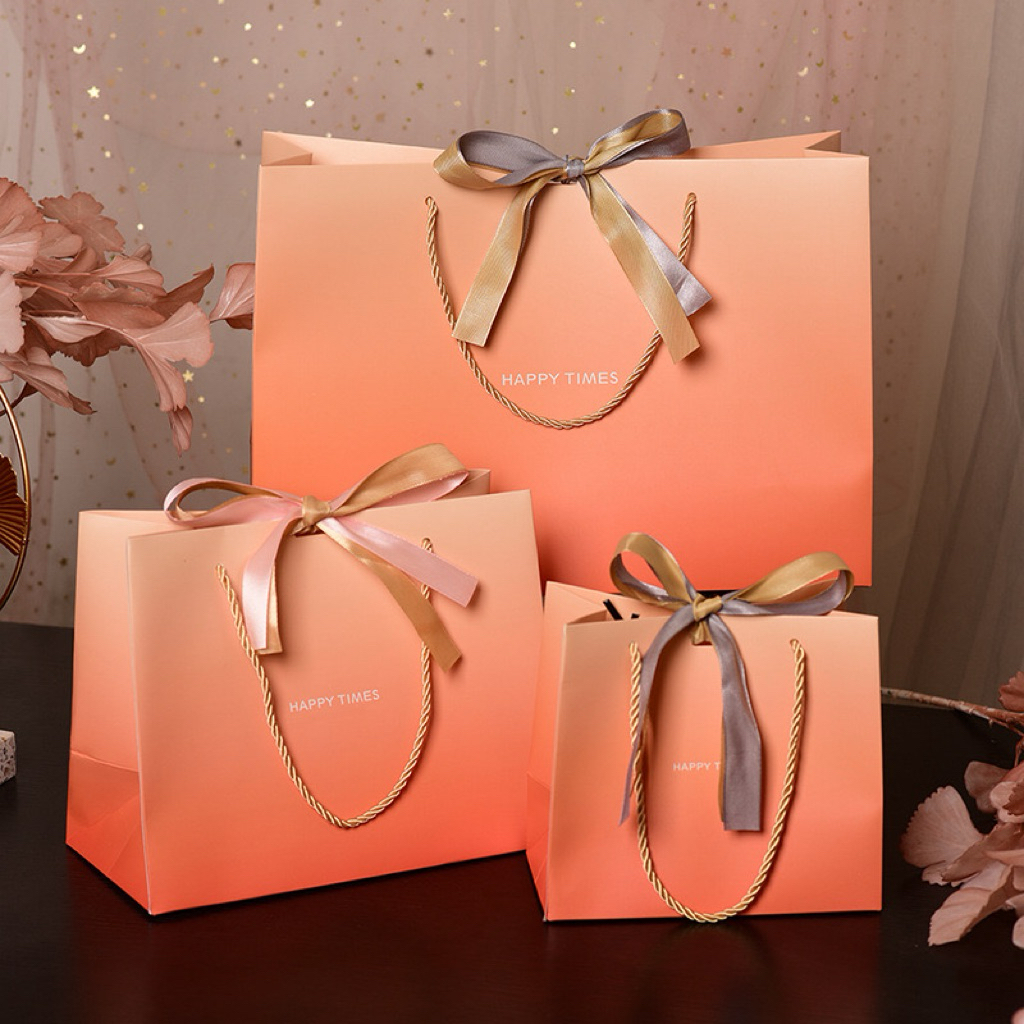 ꒰1ใบ꒱ถุงกระดาษ HAPPY TIMES สีส้ม ส้ม 2025 ริบบิ้นทูโทน สีทอง-เงิน