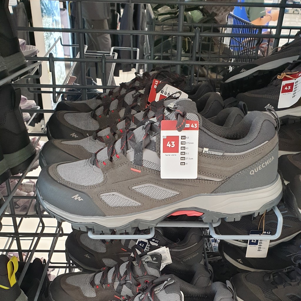 DECATHLON | รองเท้าเดินป่ากันน้ำผู้ชาย QUECHUA รุ่น MH100