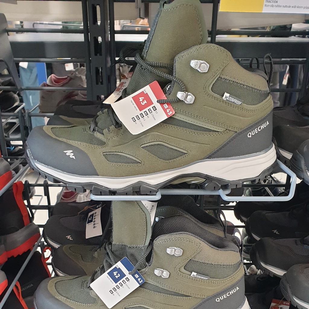 DECATHLON | รองเท้าหุ้มข้อผู้ชายกันน้ำสำหรับใส่เดินป่าบนภูเขา QUECHUA รุ่น MH100