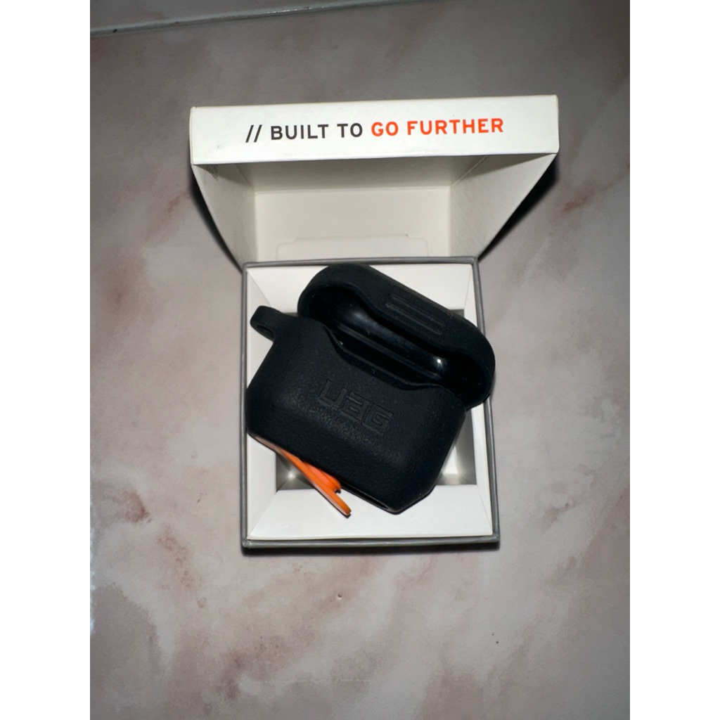 case airpods uag มือสอง