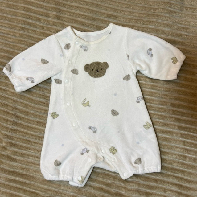 ส่งต่อ ชุดเด็ก miffy ไซส์50-60cm(3-6kg.) มีตำหนิคอเหลืองตามรูปค่ะ