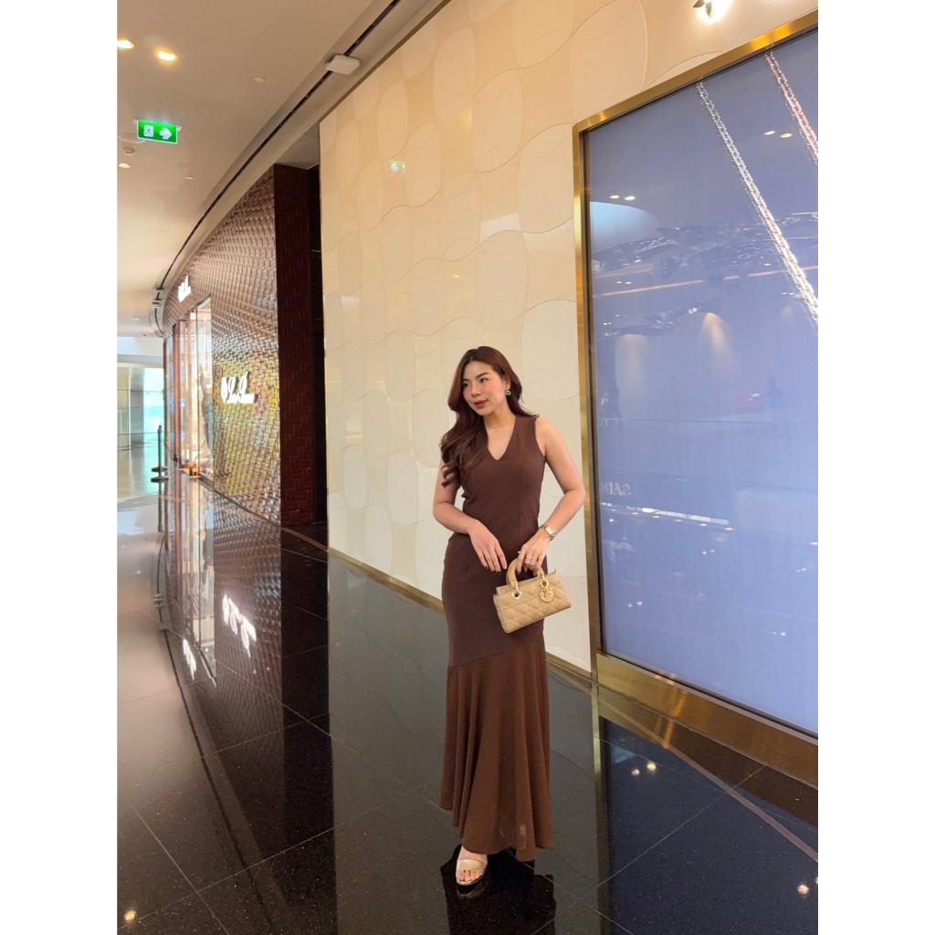 “Issaya Brand” Cynthia เดรสยาวปลายชีฟองซีทรู เดรสออกงาน เดรสพรางหุ่น ชุดไปงานแต่ง รหัสE41 เดรสงานแต่ง ชุดออกงาน ชุดราตรี ราคา ถูกที่สุด ดีลบีเคเค แกลเลอรีภาพที่ 5