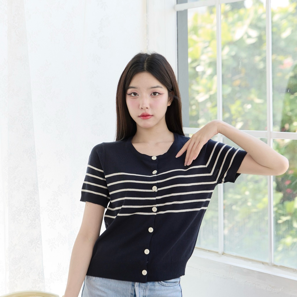 Myrna Old Money Stripe Tee เสื้อไหมพรม เสื้อผู้หญิง เสื้อยืดไหมพรม
