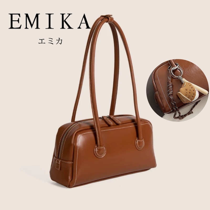 EMIKA OUTLET โปรปีใหม่2026 กระเป๋าพร้อมพวงกุญแจ กระเป๋าผู้หญิงระดับไฮเอนด์ ขนาดใหญ่ ดีไซน์ใหม่ กระเป๋าสะพายข้างใต้แขน