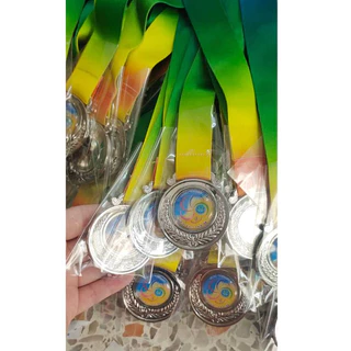 03 เหรียญรางวัล โลหะหนา 2 มิล ขนาด 5 เซ็นติเมตร พร้อมสายสี (ทำสติ๊กเกอร์ข้อความหรือโลโก้ให้ฟรี)