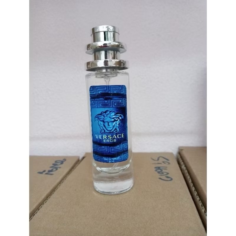 น้ำหอมเวอร์ซาเช่ versace กลิ่นเทียบแท้ ขวดกลม 35ml.จ้า ส่งไวสุด
