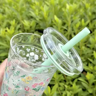 แก้วน้ำพกพา Tritan ปลอดภัย[พร้อมหลอด+ฝา] แก้วกาแฟ 450 ml พิมพ์ลายนูน แก้วเก็บความเย็น สไตล์เกาหลี น่ารัก พร้อมส่ง
