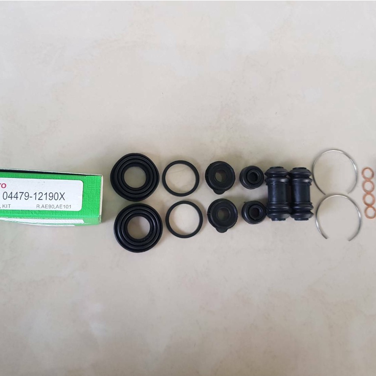 ชุดซ่อมยางดิสเบรคหลัง TOYOTA AE90,AE100,AE101 ยี่ห้อ TOYO JAPAN ชุดละ380บาท