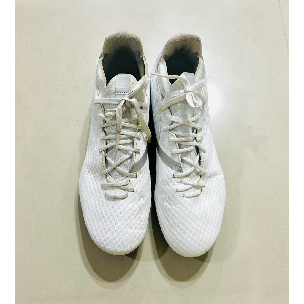 รองเท้าฟุตบอล KIPSTA รุ่น viralto มือสอง