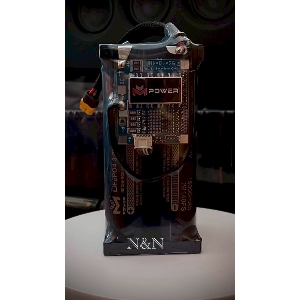 แบตเตอรี่ LiFePO4 4s 15ah  12.8-14.6v แถมที่ชาร์ท