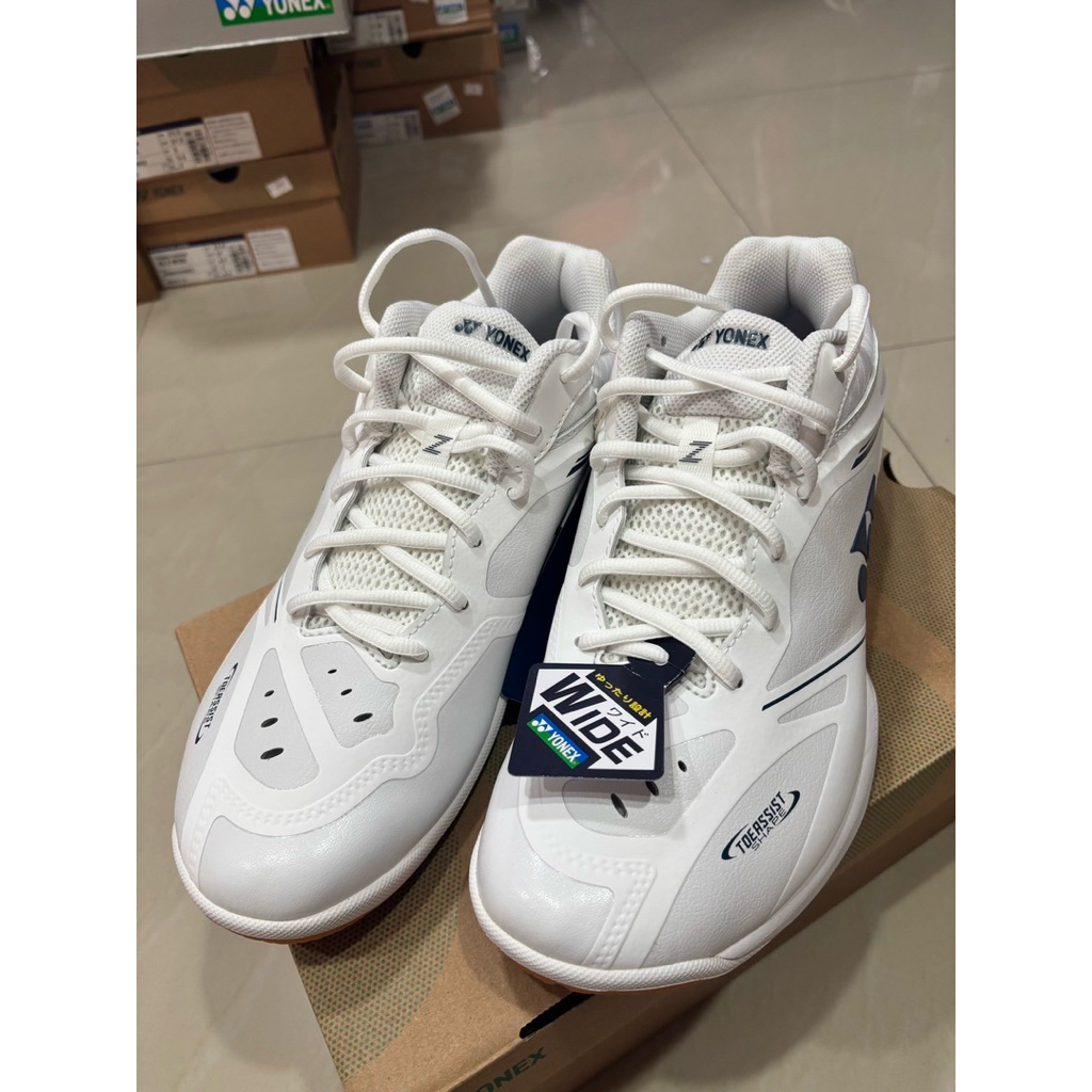 รองเท้าแบดมินตัน 65z4 Yonex