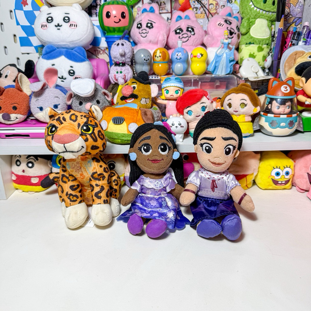 พร้อมส่ง🚚 ตุ๊กตา encanto เมืองเวทมนตร์คนมหัศจรรย์🔮 สภาพดี ป้ายชัด✨