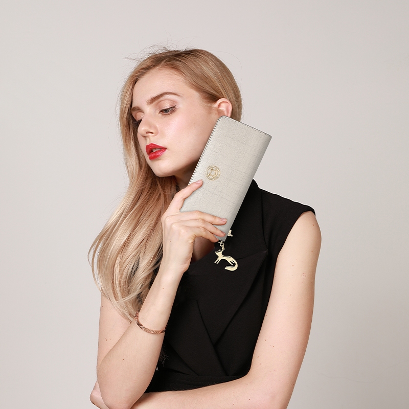 FOXLOVER กระเป๋าสตางค์ผู้หญิง แบบยาว หนังแท้คุณภาพสูง เรียบง่ายและมีสไตล์ ทนทาน พร้อมกล่องของขวัญ - รูปที่ 2