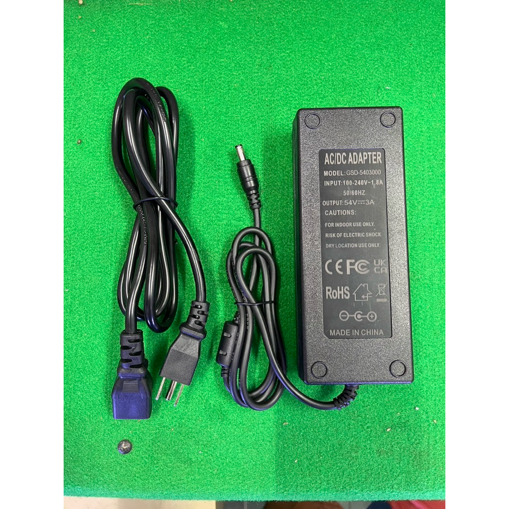ขาตั้งแหล่งจ่ายไฟ 54V3A สวิตช์ POE เครื่องบันทึกการเฝ้าระวัง แหล่งจ่ายไฟ 53V2A 48V3A2A1A  5.5×2.5