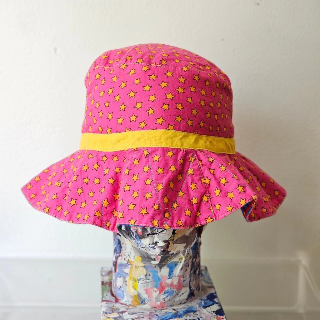 Juana de Arco 2 ways Hat มือสอง สภาพดี