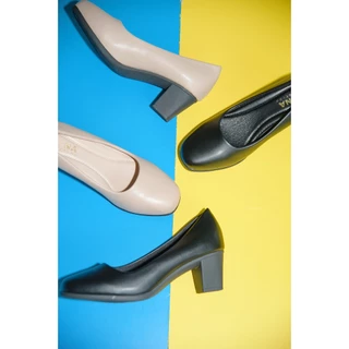 รองเท้าเเฟชั่นผู้หญิงเเบบคัชชูส้นปานกลาง No. 688-82 NE&NA Collection Shoes
