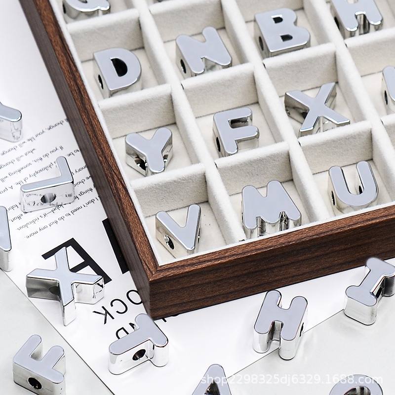 ซีรีส์ 26 ตัวอักษรภาษาอังกฤษ 2เซน ลูกปัด diy หัวเข็มขัด โรงงานเครื่องประดับ ตัวอักษรภาษาอังกฤษ