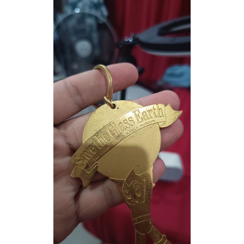 พวงกุญแจ Astro Boy "Save the Glass Earth" (Tezuka Productions แท้ 💯%)