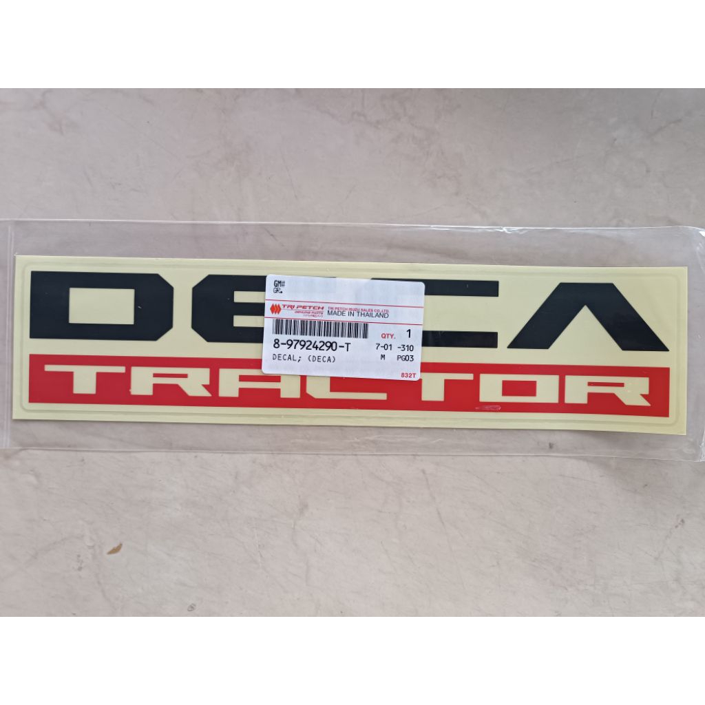 สติกเกอร์ DECA TRACTOR  ติดหน้ารถขวา ISUZU แท้ห้าง ราคาต่อ1ชิ้น ราคา ถูกที่สุด ดีลบีเคเค