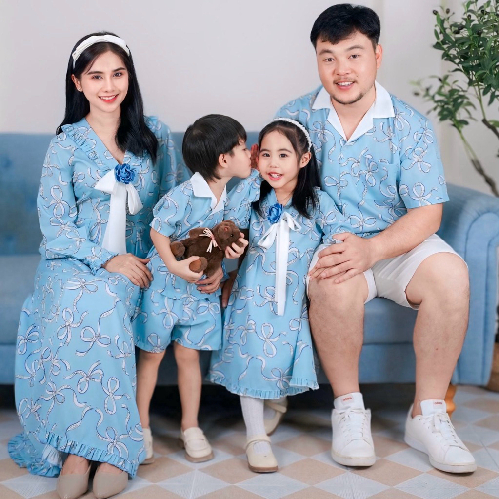 ชุดครอบครัว รุ่นBlue bow รหัส 240