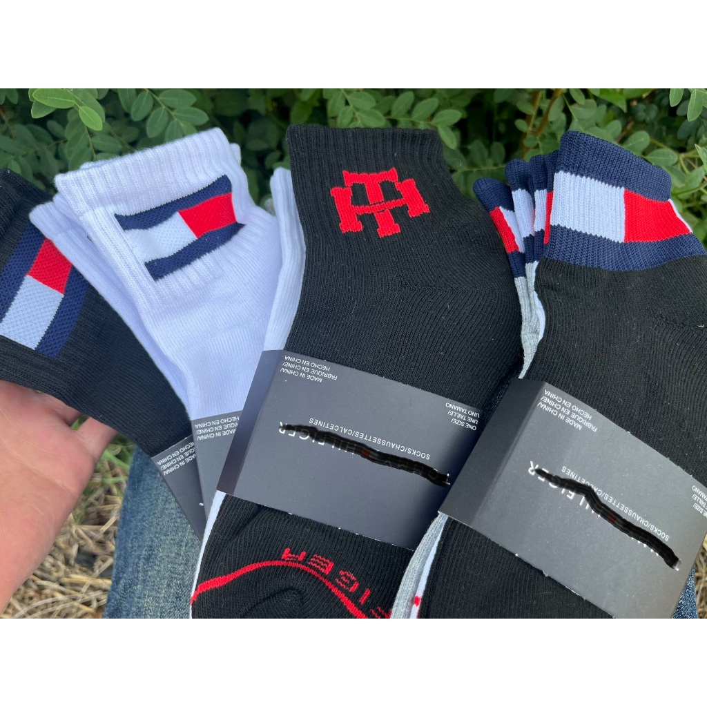 พร้อมส่ง ถุงเท้า 1 เซ็ตมี 3 คู่ ผ้าคอตตอน 100% ลดกลิ่นอับ ผ้าหนา ข้อยาว ใส่สบาย ผ้ายืดหยุ่นสูง free size