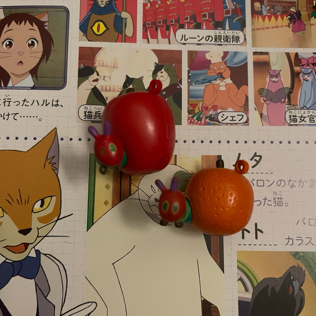 🍎🐛🍊พวงกุญแจหนอนeric carle พวงกุญแจญี่ปุ่น ของสะสมญี่ปุ่น☘️✨