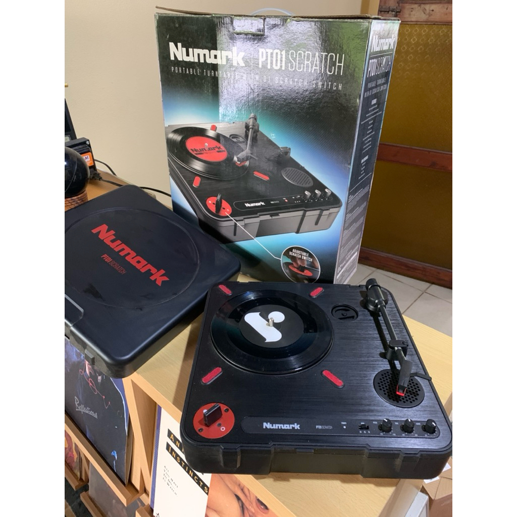 เครื่องเล่นแผ่นเสียงNumark