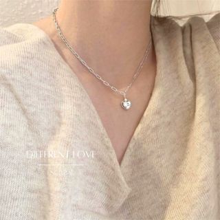 ESCOBAL สร้อยเพชร Different Love จี้เพชร Moissanit สร้อยเงิน…