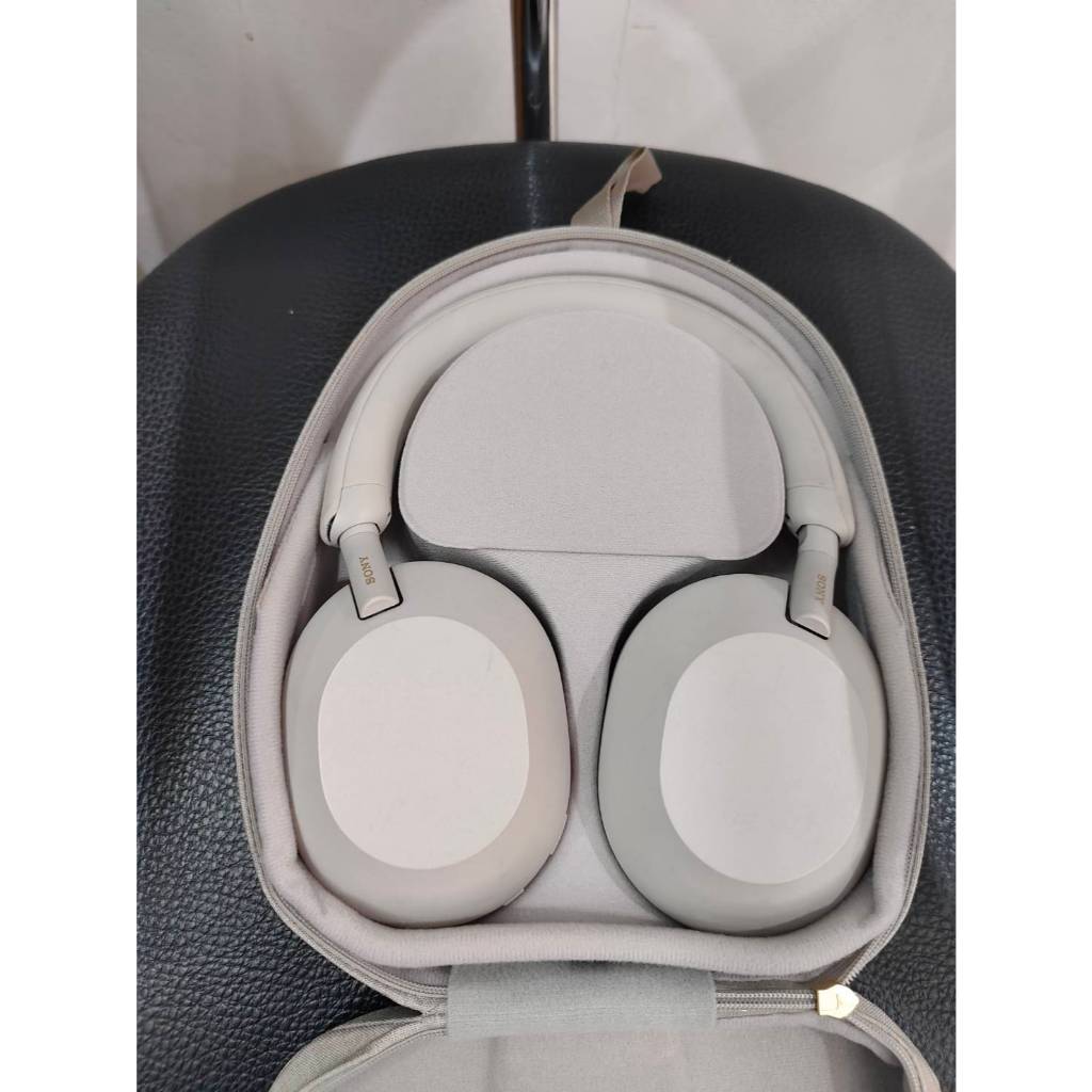 หูฟัง Sony WH1000XM5 (มือสอง)