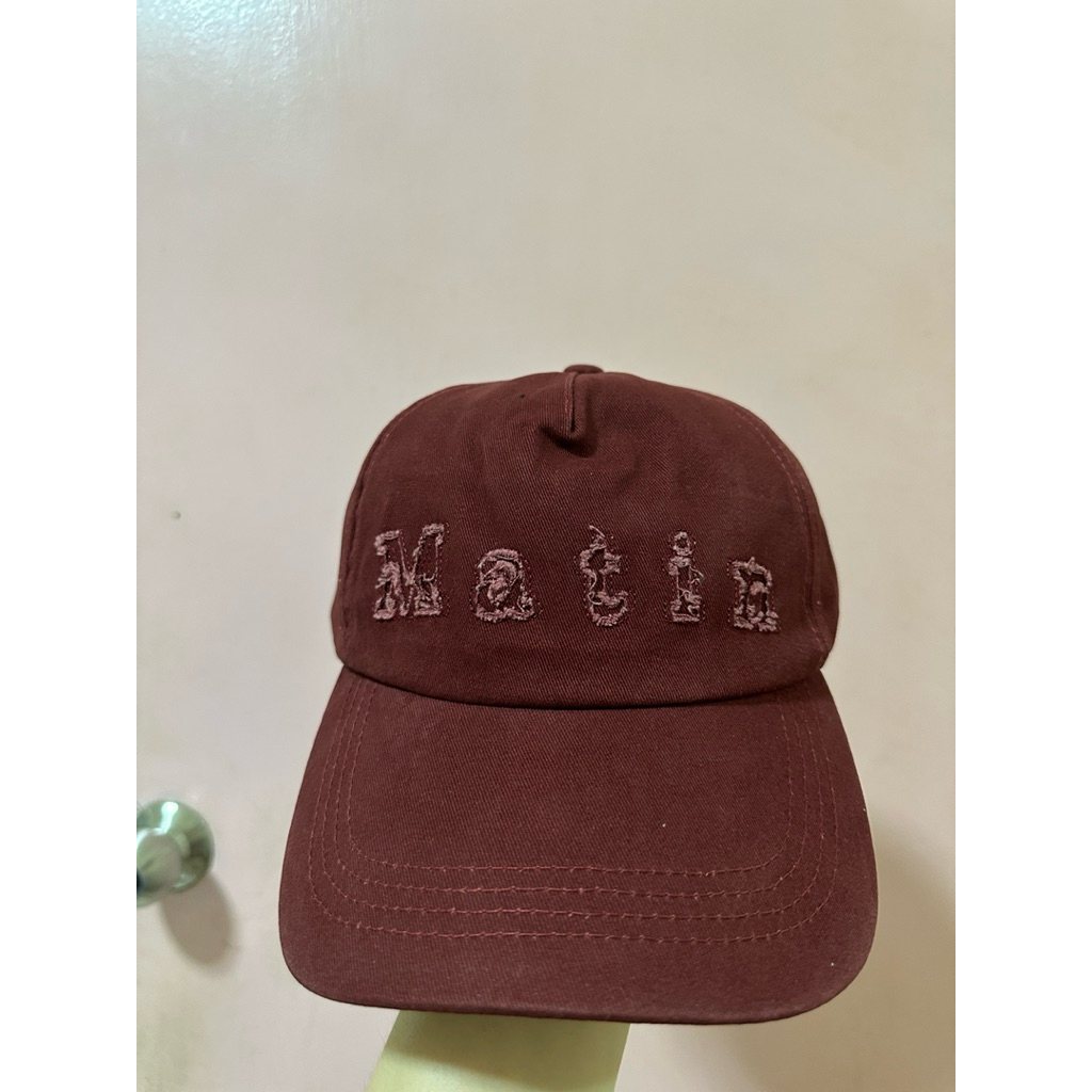 หมวกปัก Matin Kim สีแดง ❤️ ของแท้💯