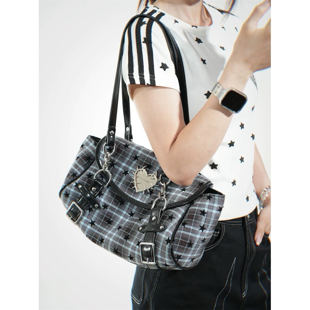 uustudio| พร้อมส่ง★ shoulder bag กระเป๋า ลายดาวสก็อต/ดำ (ใช้โค้ดลด 20-25%)