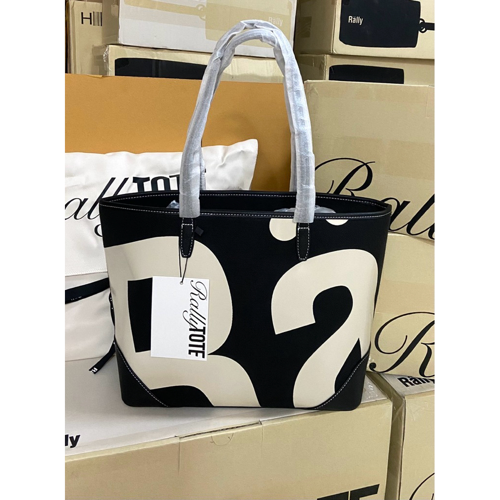 พร้อมส่ง กระเป๋า Relly Tote (รุ่นใหม่ล่าสุด)