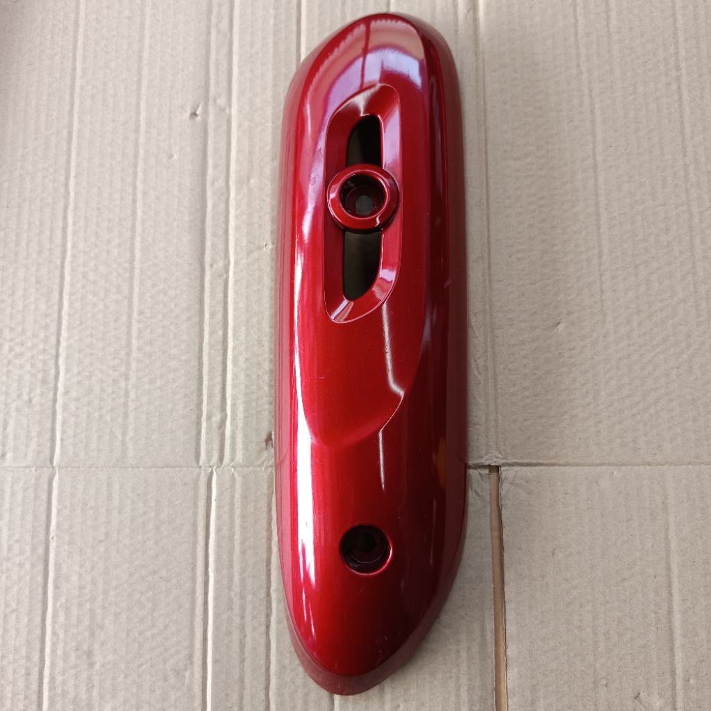 ฝาครอบท่อไอเสีย บังท่อ กันความร้อน HONDA Scoopy-i (แท้) รหัส 18318-K93-N00ZM สภาพสินค้า 90%