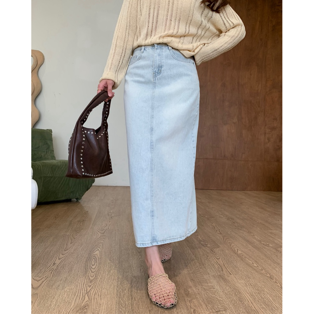 Charlotte irony | jean skirt