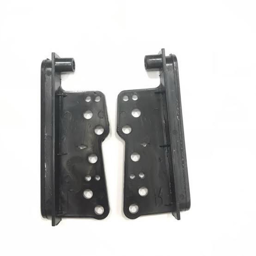 ประกับข้างจอ TOYOTA สำหรับใส่จอ2DIN 7”