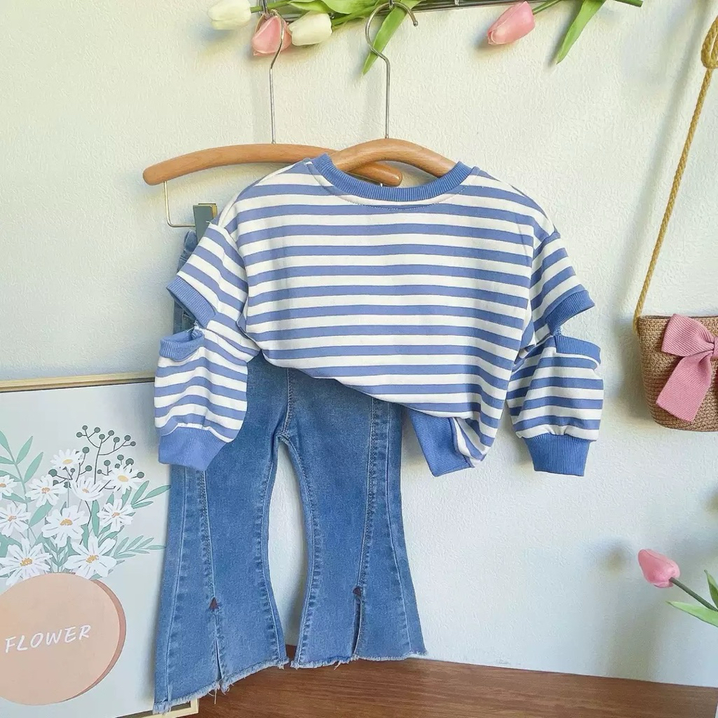 [Namsaii kids]🔥พร้อมส่ง🔥 ชุดเซท2ชิ้น ชุดเด็กผู้หญิง ชุดเสื้อสเวตเตอร์ลายทาง + กางเกงยีนส์  แฟชั่นใหม่ สไตล์เกาหลี