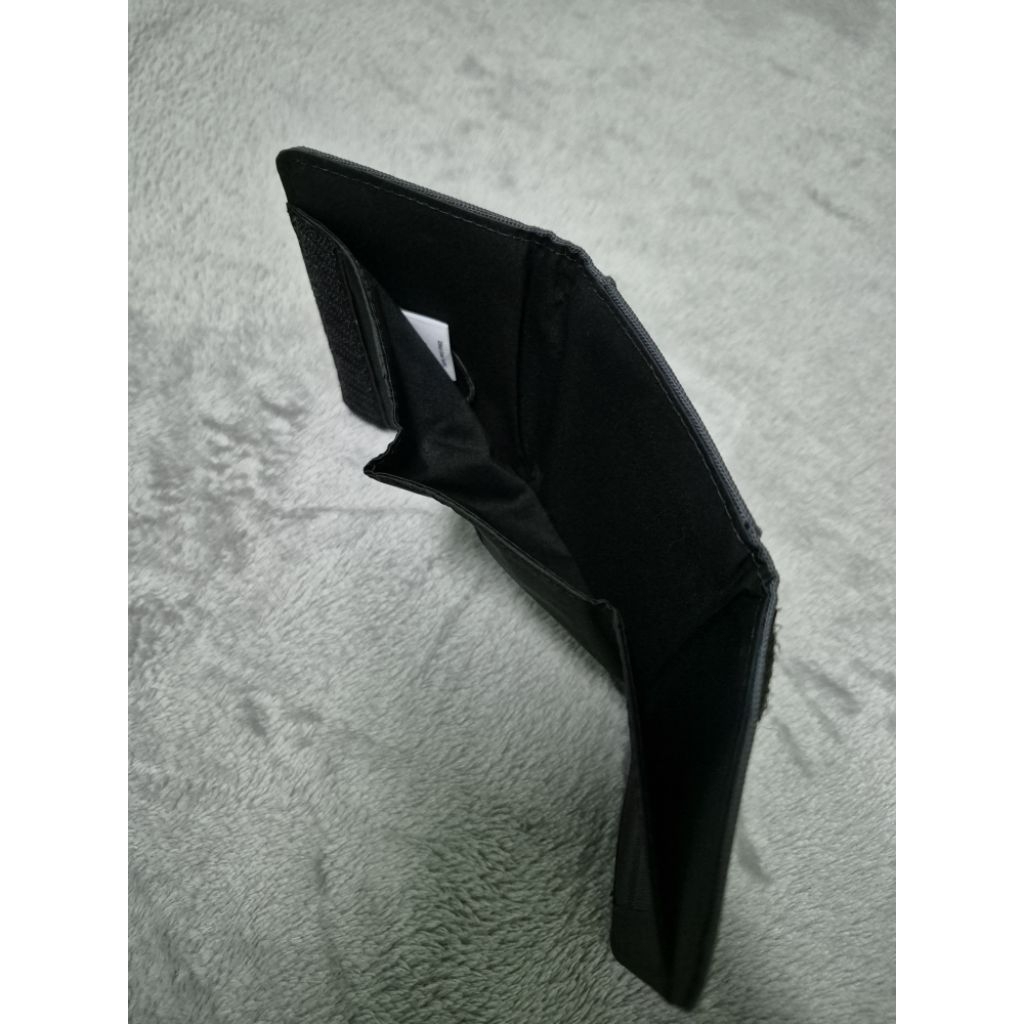 pacsafe กระเป๋าสตางค์ (มือ2)