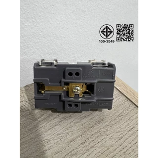 (VCT3x2.5มิล สายไฟยาว 2-10เมตร) ปลั๊กไฟ 6 ช่องเบรกเกอร์ 30 A. ขนาด 4x8 มีสายดิน รับไฟ 4500วัตต์