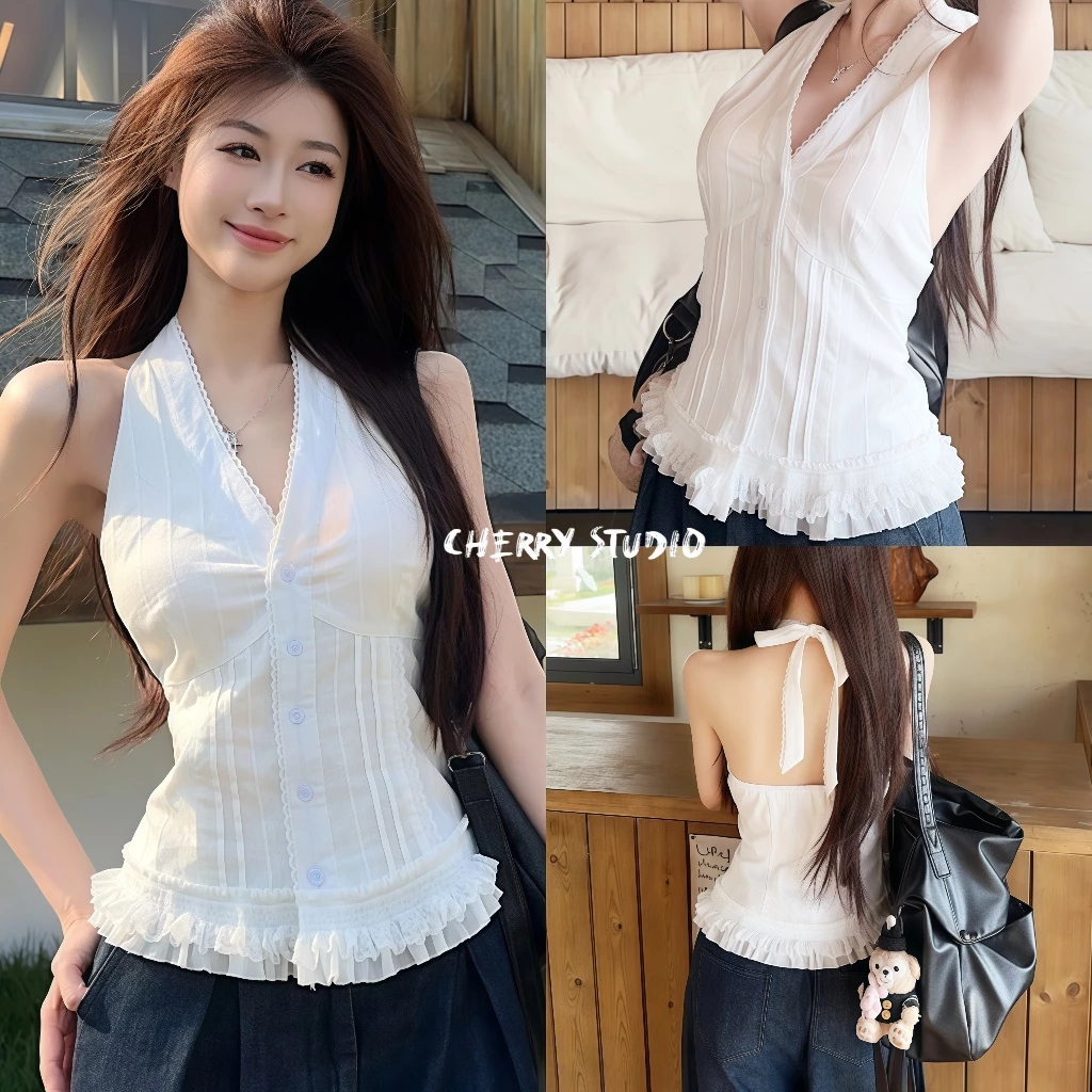 Cherry พร้อมส่ง🍒เสื้อคล้องคอลแต่งลูกไม้สีขาว เซ็กซี่แฟชั่นผู้หญิ เสื้อครอปทรงรัดรูป คอวี โชว์หลมีกระดุม สไตล์ฝรั่งเศส