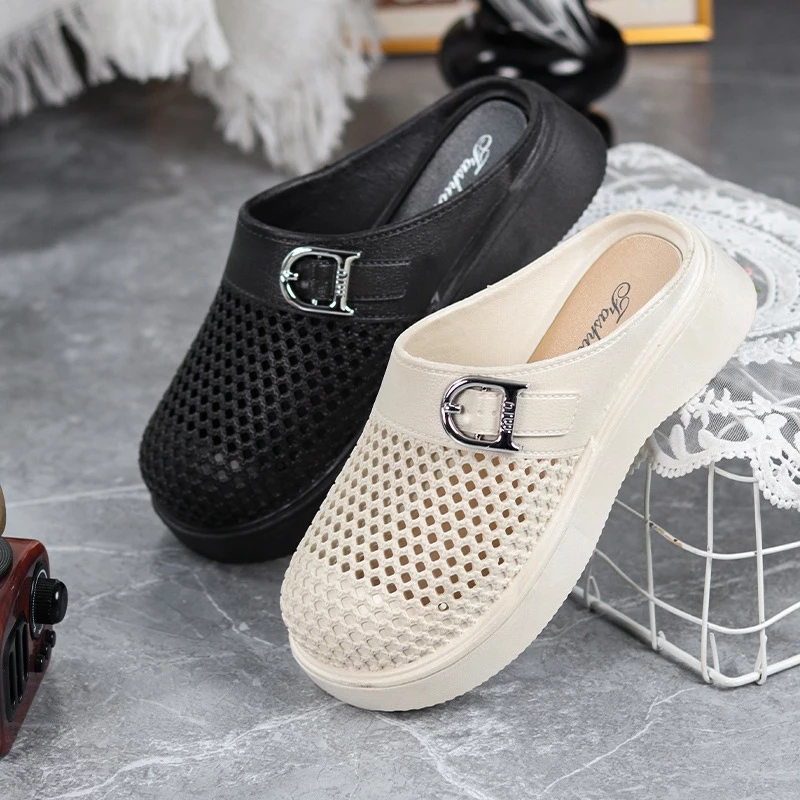 Kicks พื้นหนาเพิ่มส่วนสูงแบบปังมาก รองเท้าแตะครึ่งหน้าดีไซน์หัวปิดสไตล์มินิมอล สวมใส่ง่ายให้ประสบการณ์สบายระดับใหม่