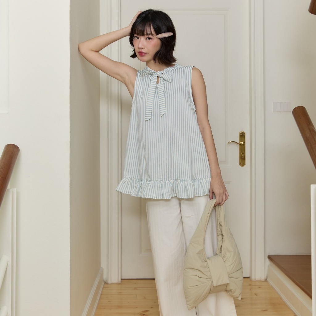 Berry toast top by  MAMIL