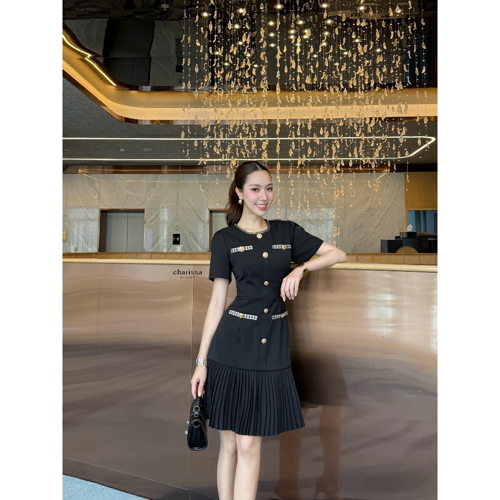 [CHARISSA] ชุดเดรสสุดหรูที่ผสมผสานความเรียบโก้และความหวานได้อย่างลงตัว ดีไซน์ทรงเข้ารูปช่วงตัว - รูปที่ 2