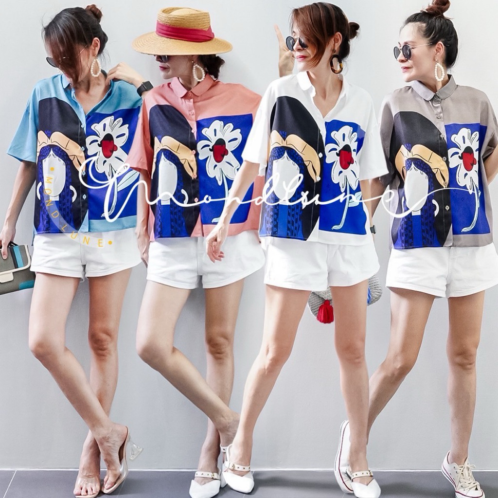 เสื้อเบลาส์ คอบัวเล็ก แขนสั้น กระดุมผ่าหน้า หน้าสั้น-หลังยาว ผ้าลินินสลาฟ สีพื้น พิมพ์ลายเก๋ด้านหน้า