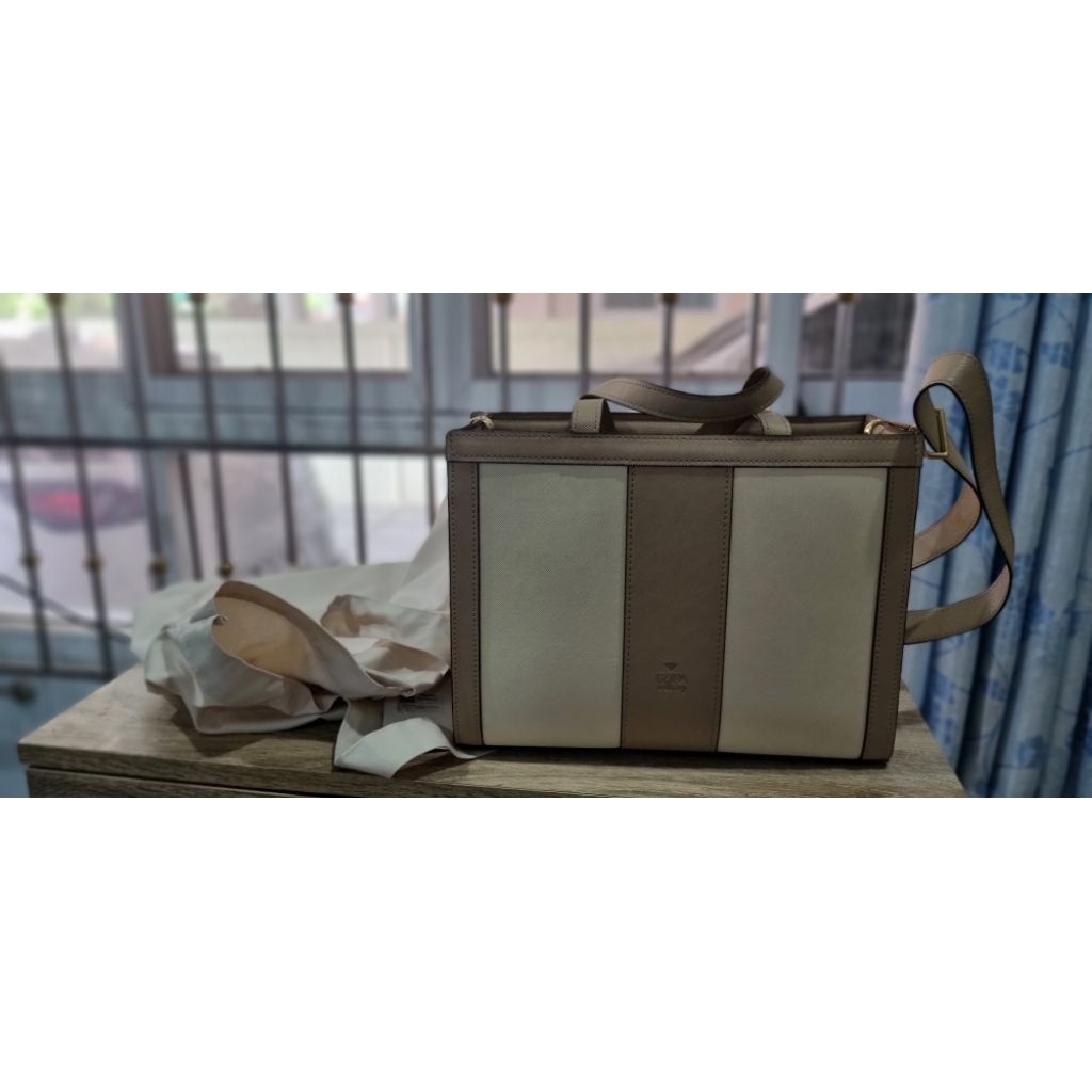 กระเป๋าeztraครีมสีเบจ